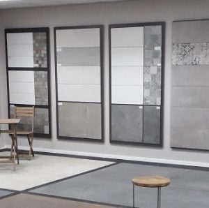 Showroomruimte van tegelhandel Toon den Otter met diverse tegels voor wanden en vloeren in de buurt van 's-Hertogenbosch