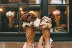 Gids voor het kiezen van de perfecte ijssalon in Amersfoort met tips over ingrediënten, smaken en service
