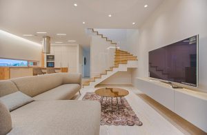 Fraai nieuwbouwhuis met moderne architectuur waar je op moet letten bij aankoop